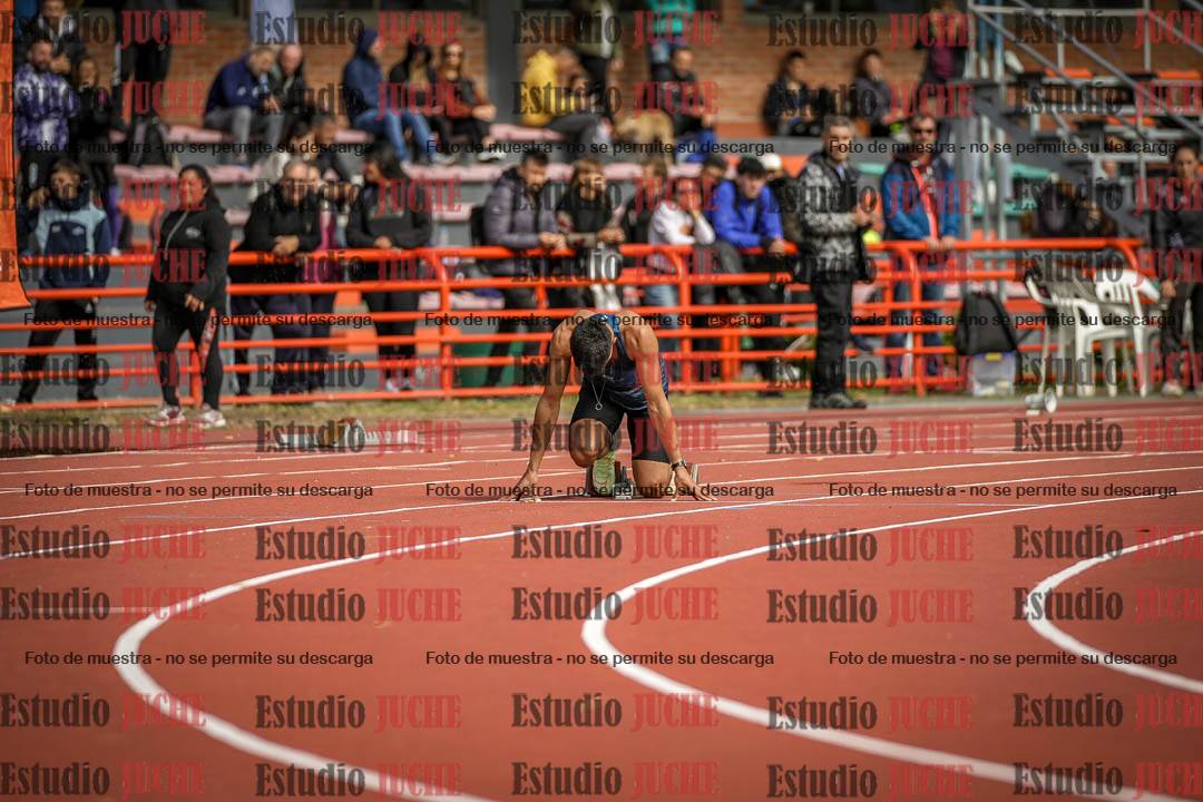 Fotos de los 400 m llanos de varones - FINAL
