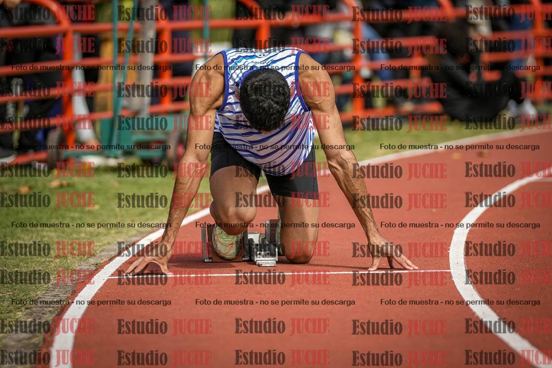 Fotos de los 400 m llanos de varones - FINAL