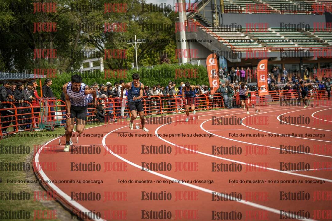 Fotos de los 400 m llanos de varones - FINAL