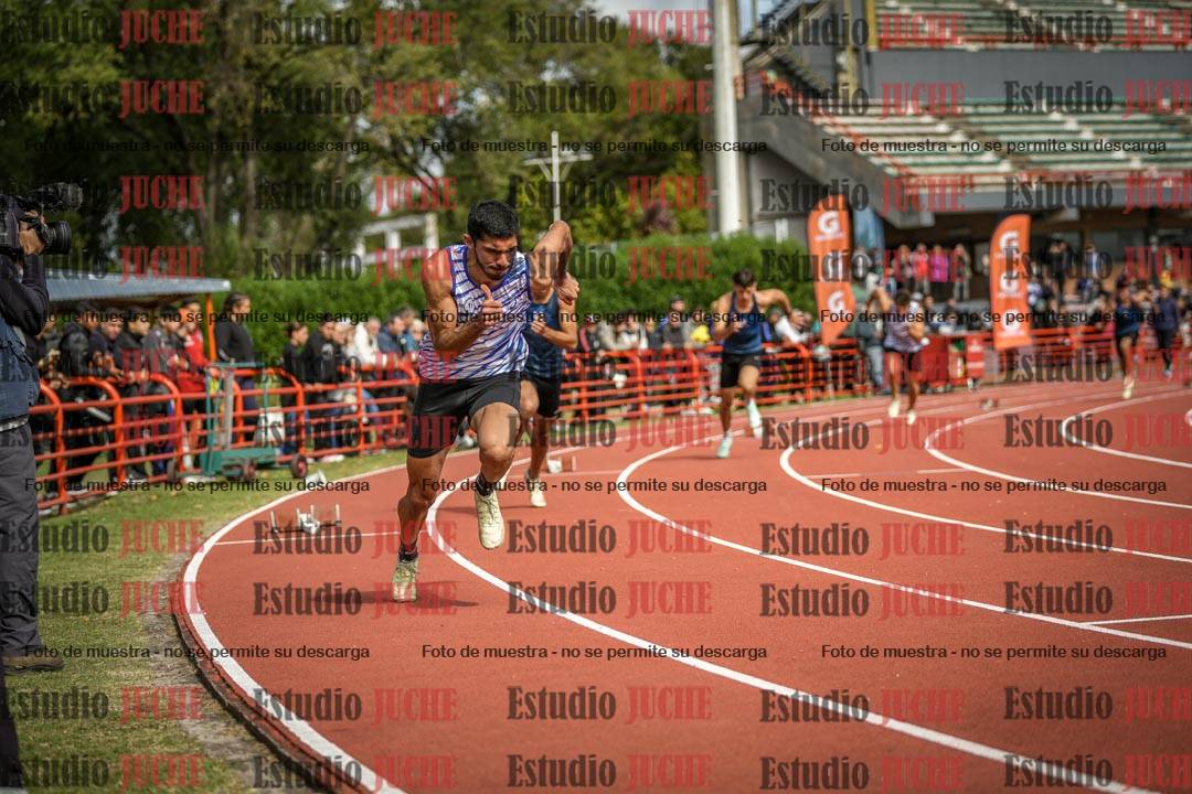 Fotos de los 400 m llanos de varones - FINAL