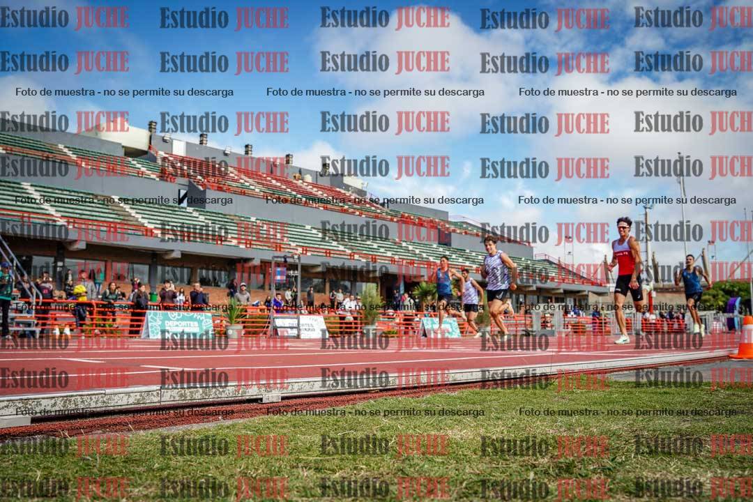 Fotos de los 400 m llanos de varones - FINAL