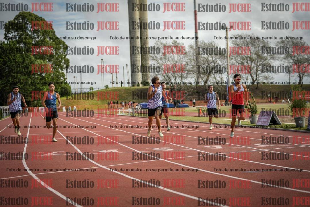 Fotos de los 400 m llanos de varones - FINAL