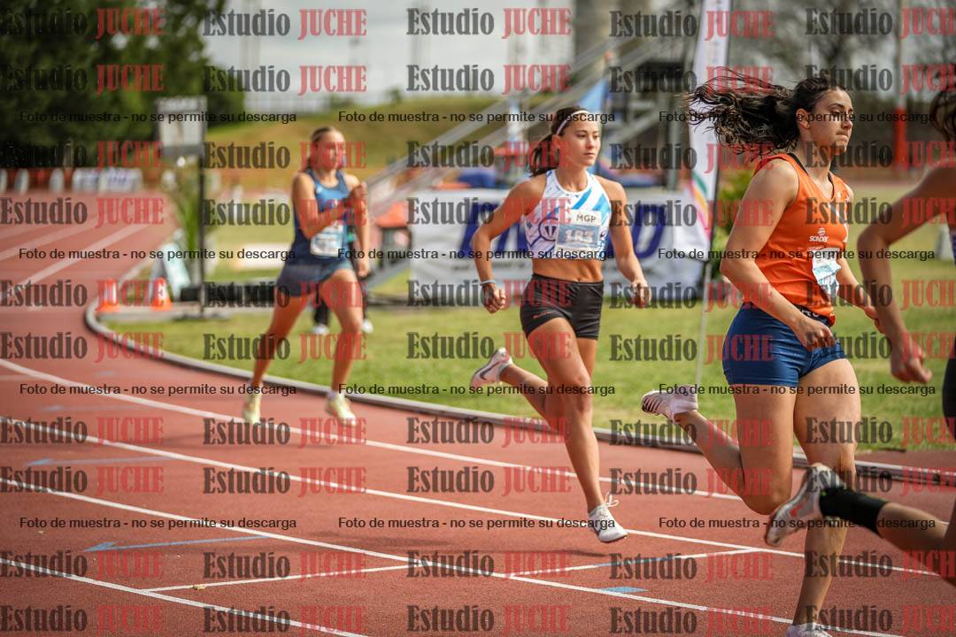 Fotos de los 800 m llanos de mujeres - heptatlón 7