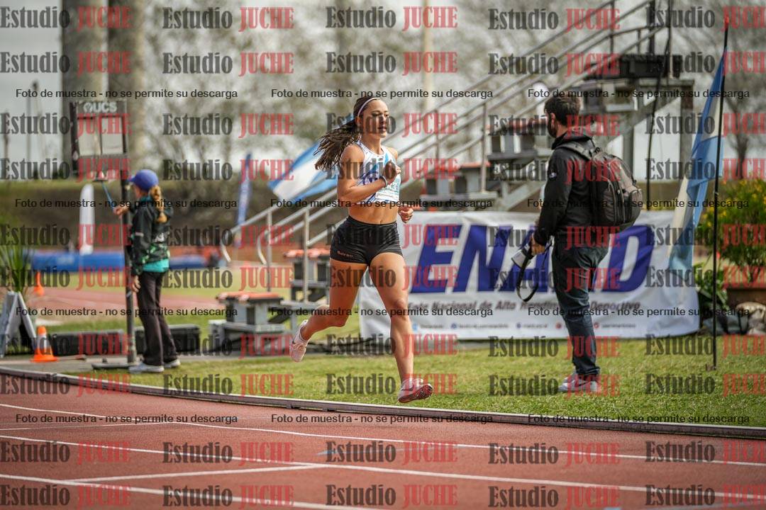 Fotos de los 800 m llanos de mujeres - heptatlón 7
