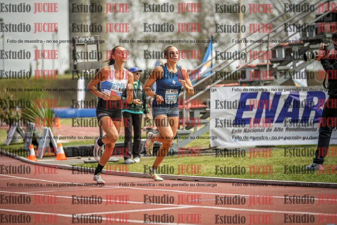 Fotos de los 800 m llanos de mujeres - heptatlón 7