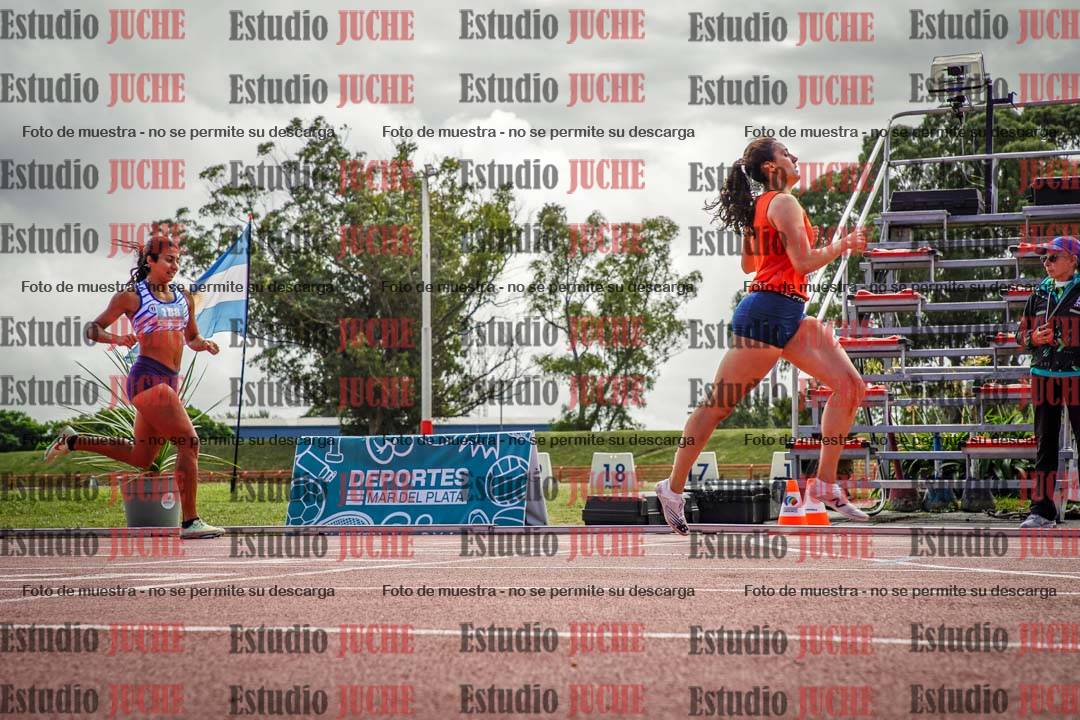 Fotos de los 800 m llanos de mujeres - heptatlón 7