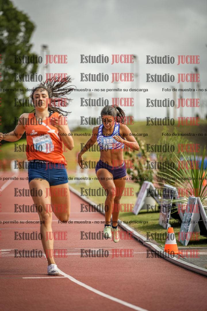 Fotos de los 800 m llanos de mujeres - heptatlón 7