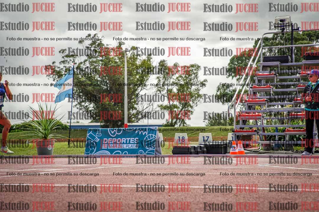 Fotos de los 800 m llanos de mujeres - heptatlón 7