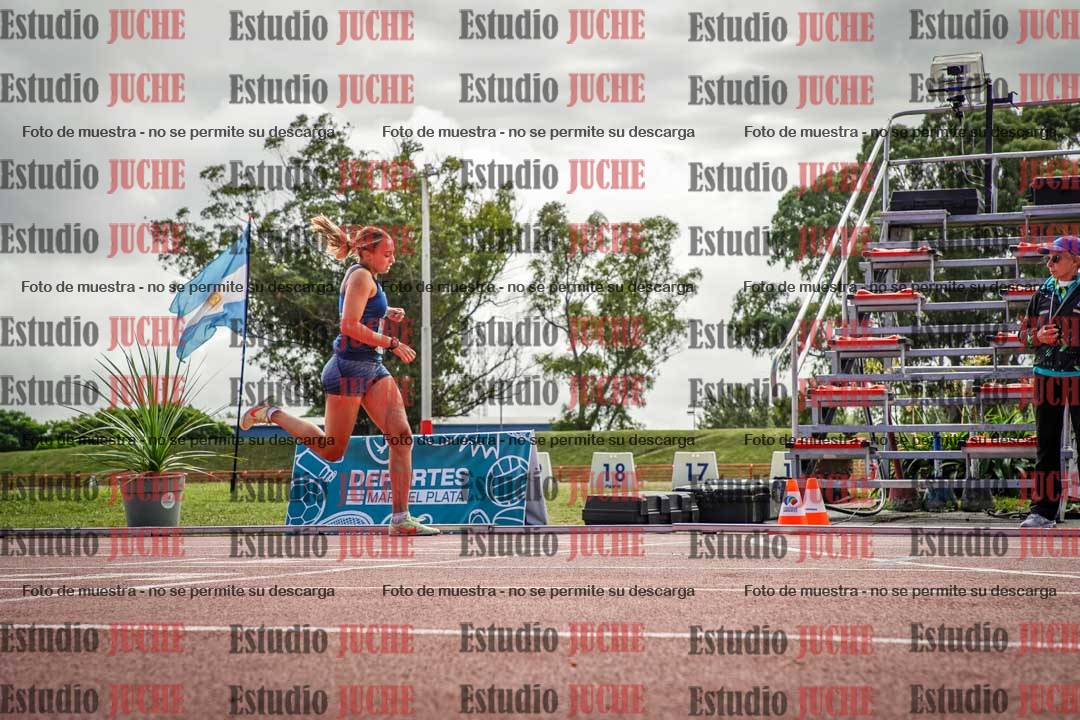 Fotos de los 800 m llanos de mujeres - heptatlón 7