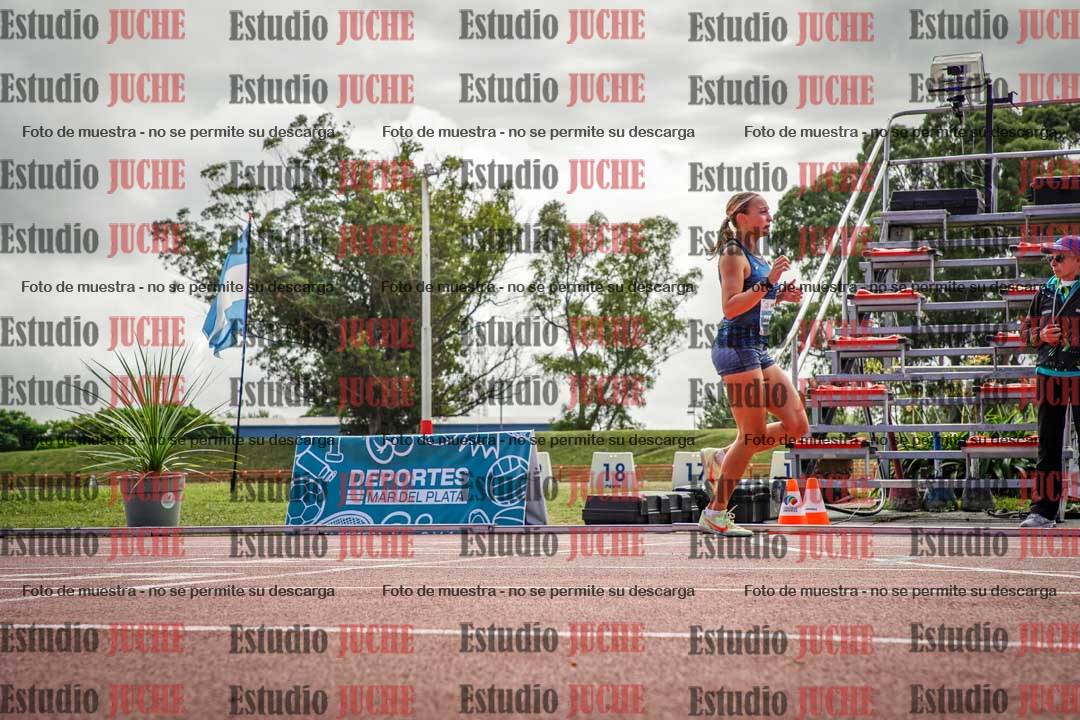 Fotos de los 800 m llanos de mujeres - heptatlón 7