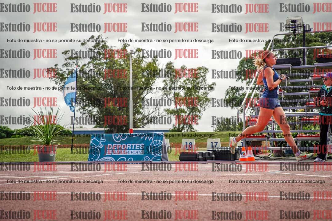 Fotos de los 800 m llanos de mujeres - heptatlón 7