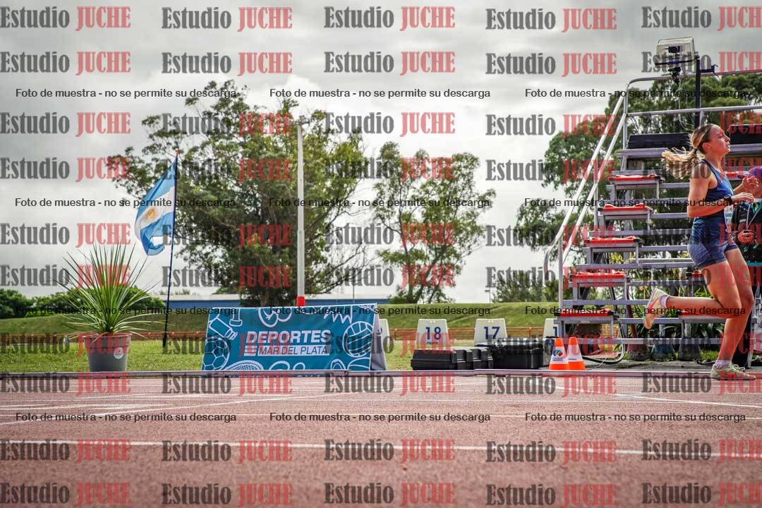 Fotos de los 800 m llanos de mujeres - heptatlón 7