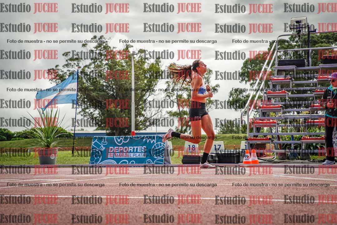 Fotos de los 800 m llanos de mujeres - heptatlón 7