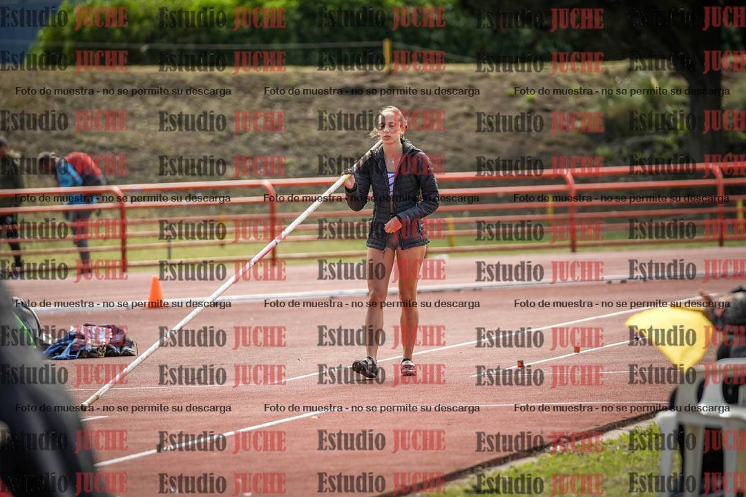 Fotos del salto con garrocha de mujeres
