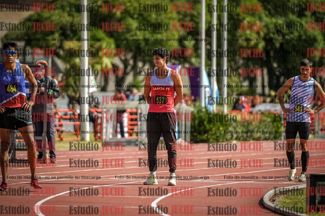 Fotos de los 800 m llanos de varones