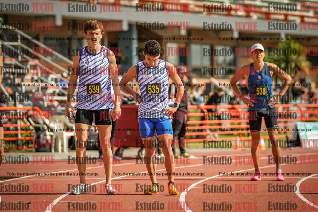 Fotos de los 800 m llanos de varones