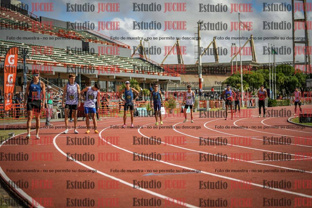 Fotos de los 800 m llanos de varones