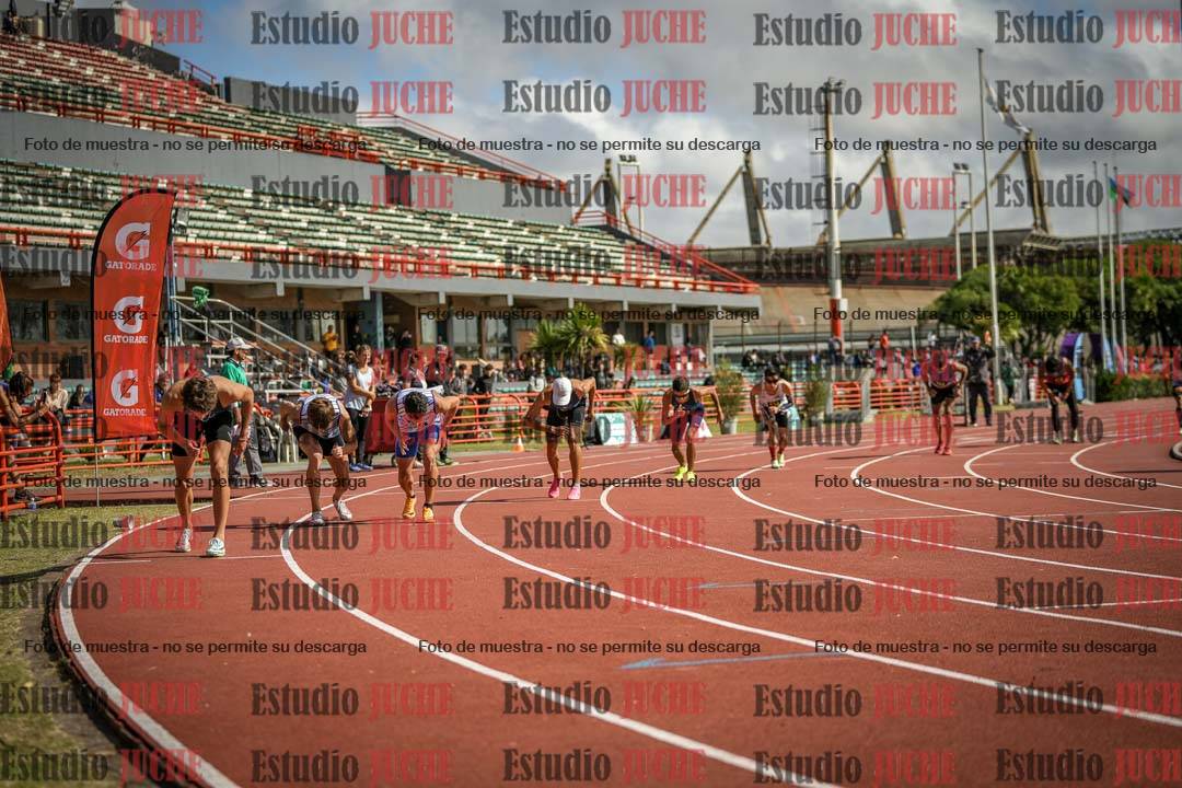 Fotos de los 800 m llanos de varones