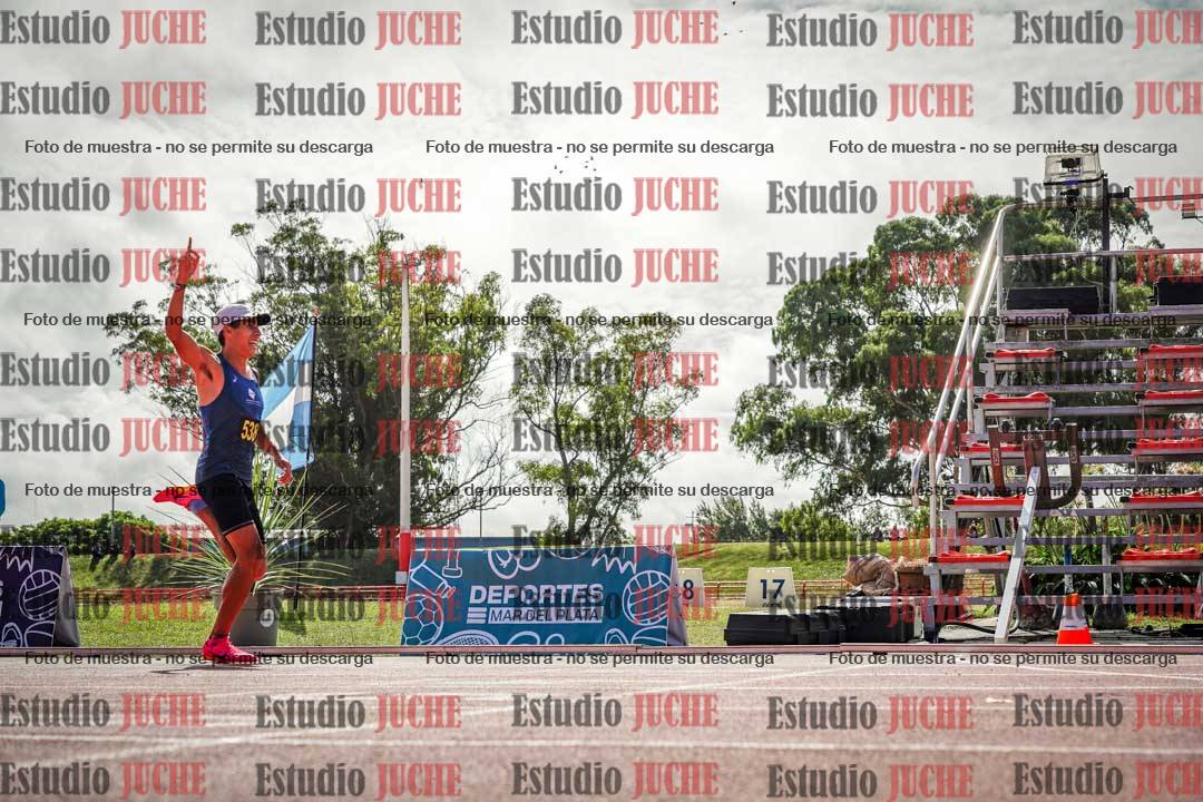 Fotos de los 800 m llanos de varones