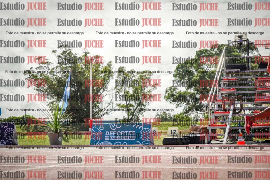 Fotos de los 800 m llanos de varones