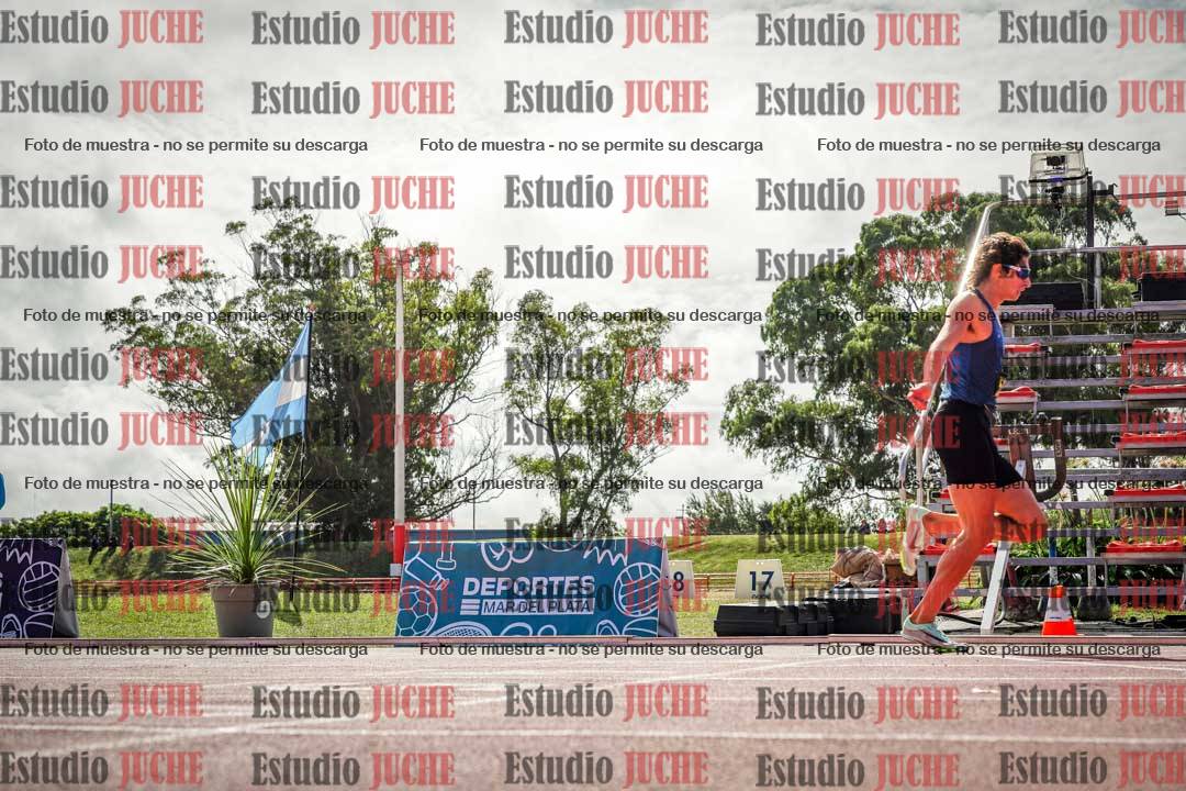Fotos de los 800 m llanos de varones