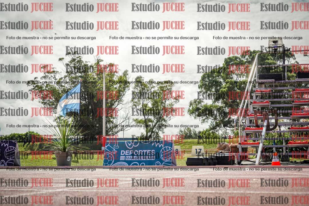 Fotos de los 800 m llanos de varones