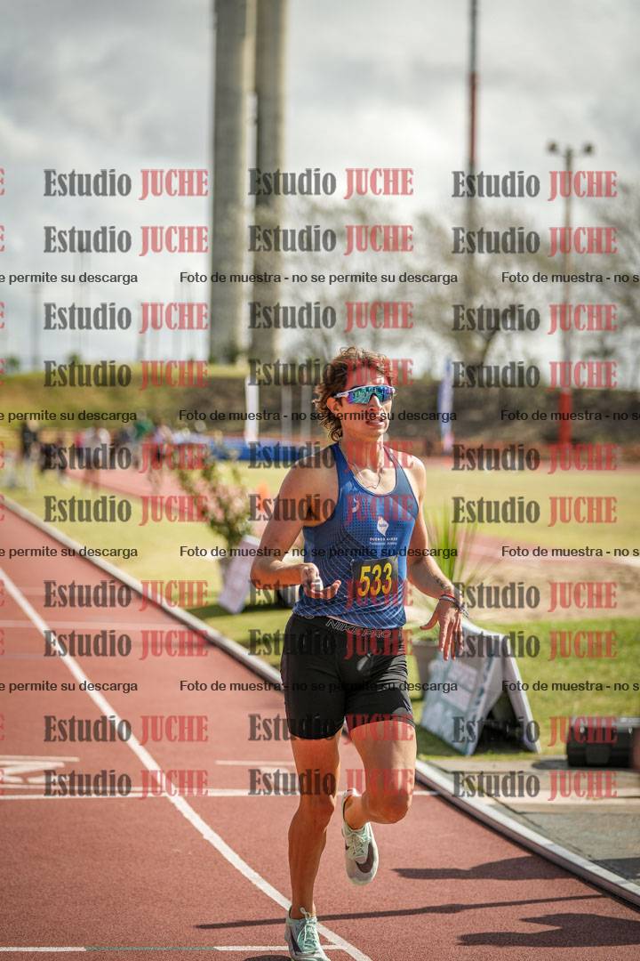 Fotos de los 800 m llanos de varones