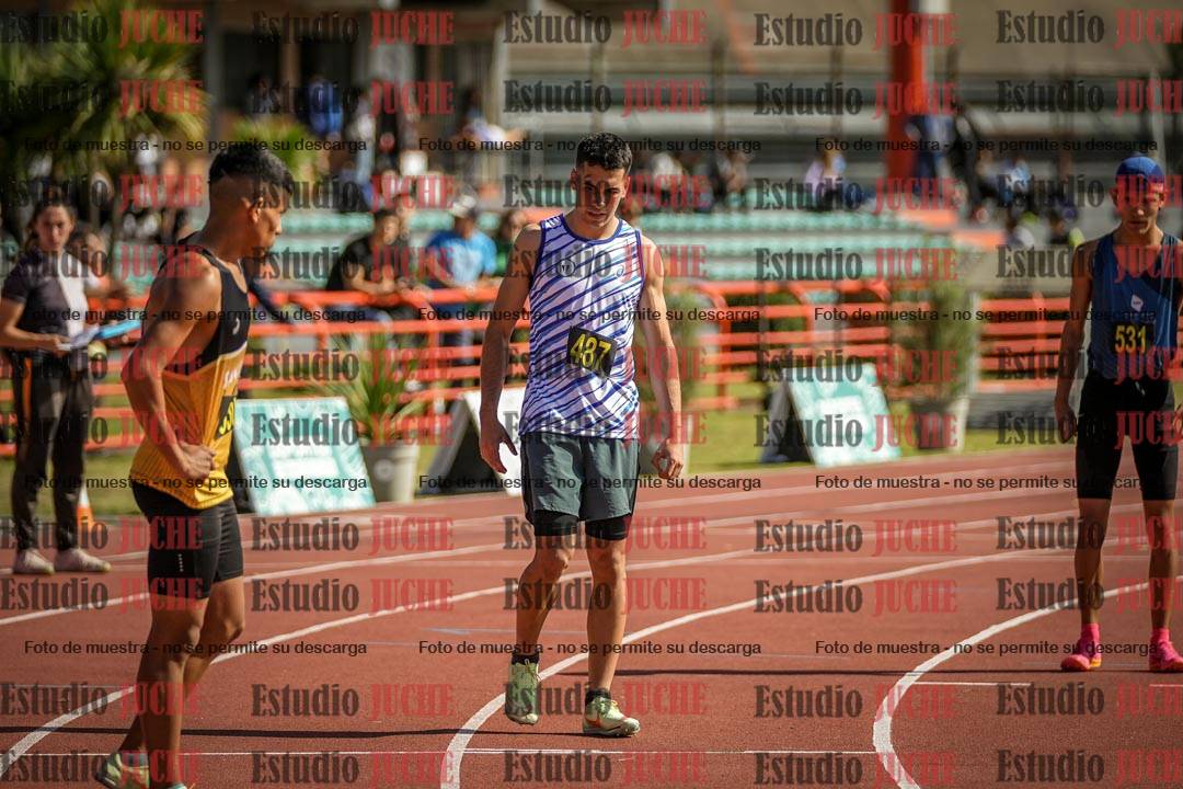 Fotos de los 800 m llanos de varones