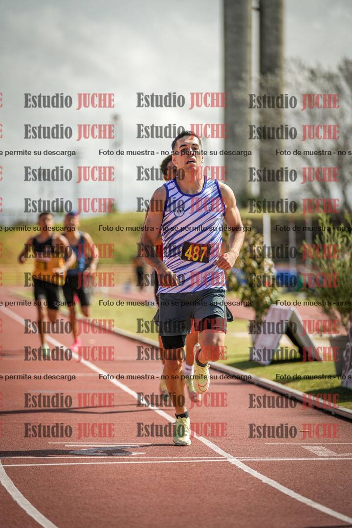 Fotos de los 800 m llanos de varones