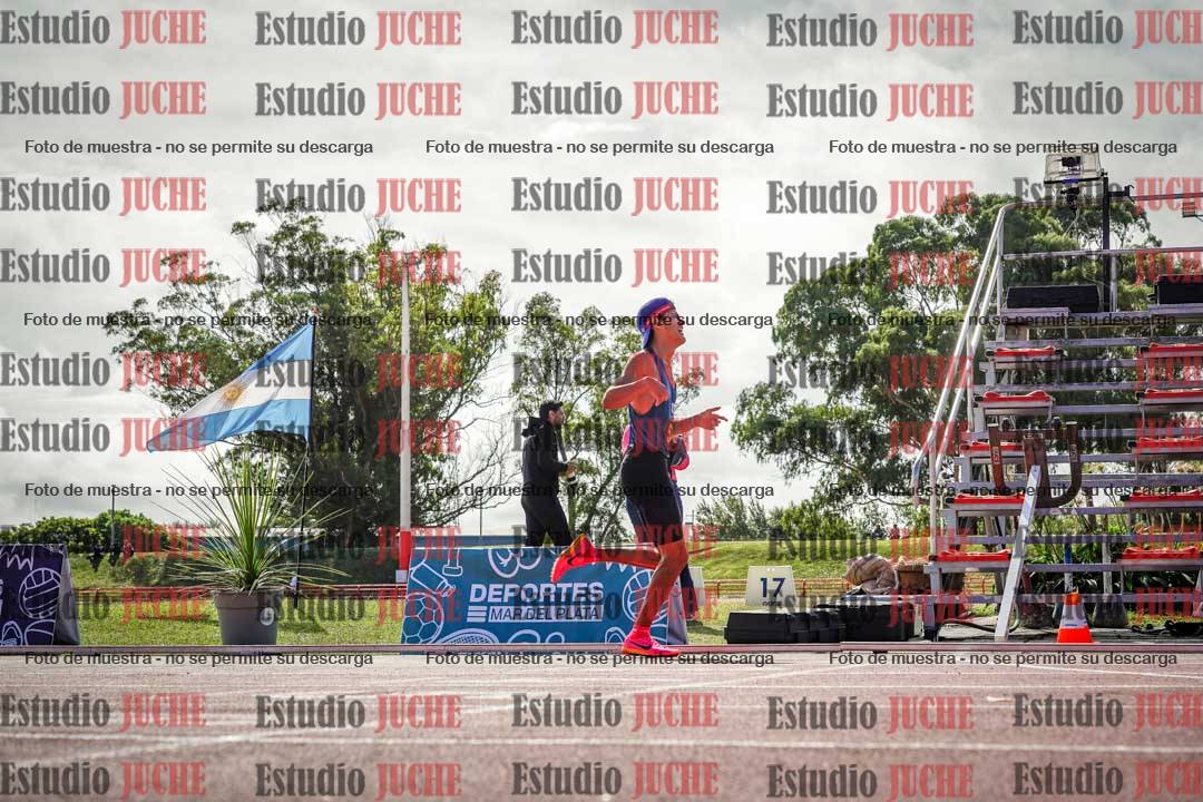 Fotos de los 800 m llanos de varones