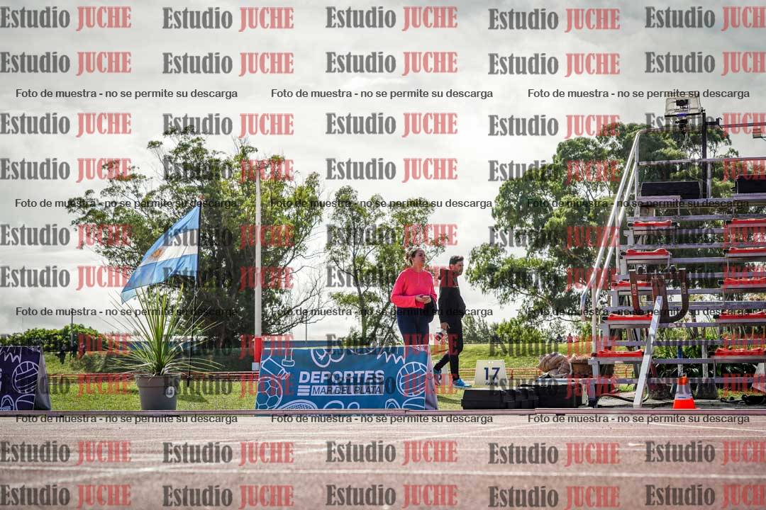 Fotos de los 800 m llanos de varones