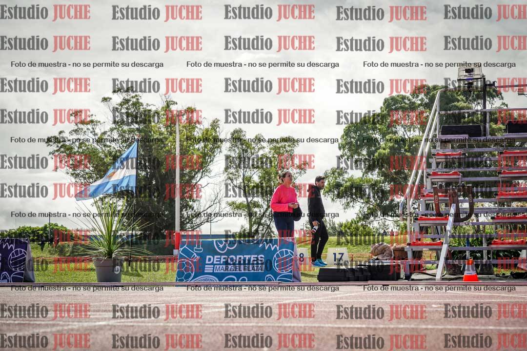 Fotos de los 800 m llanos de varones
