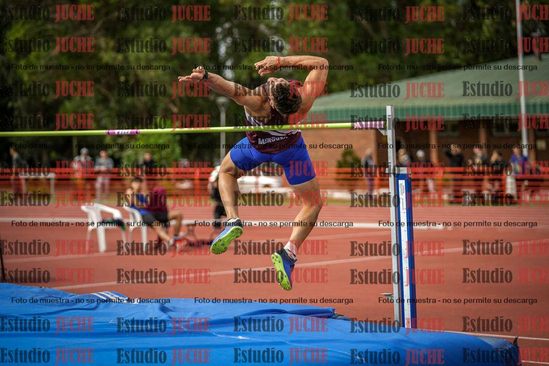 Fotos del salto en alto de varones - decatlón 4