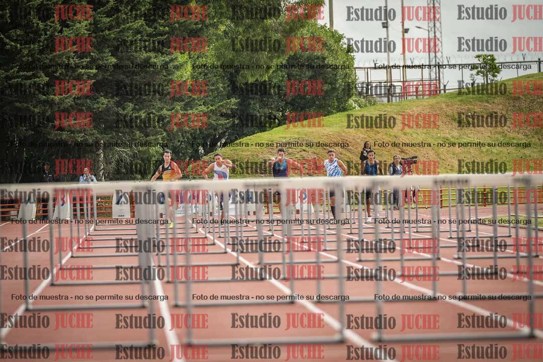 Fotos de los 110 m con vallas de varones - FINAL