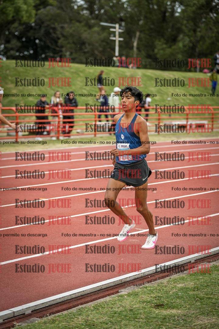 Fotos de los 3000 m con obstáculos de varones