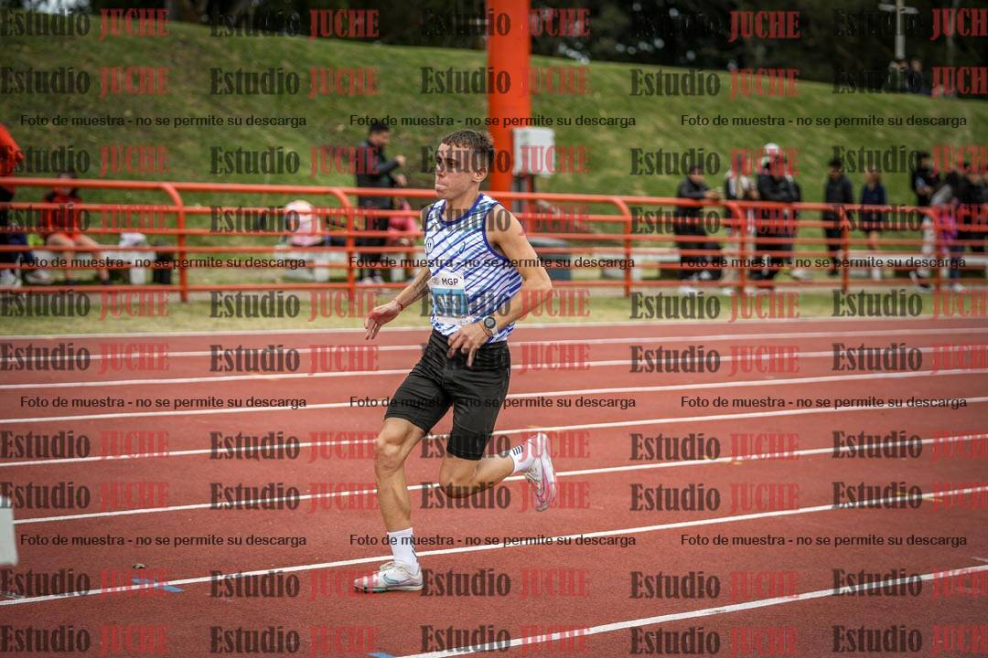 Fotos de los 3000 m con obstáculos de varones