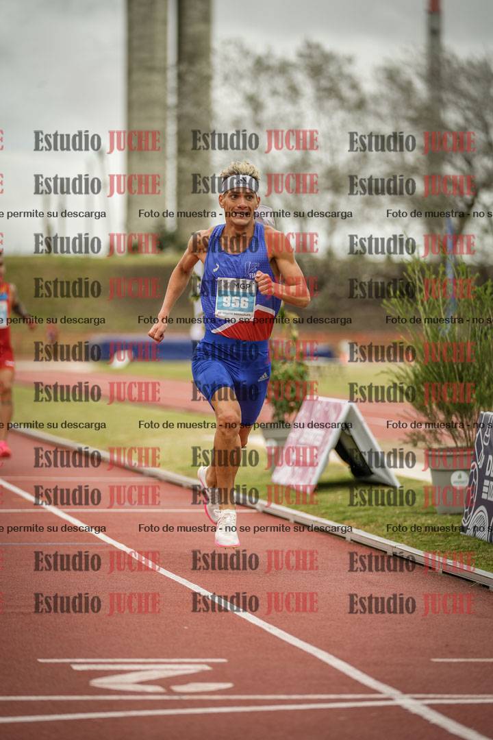 Fotos de los 3000 m con obstáculos de varones