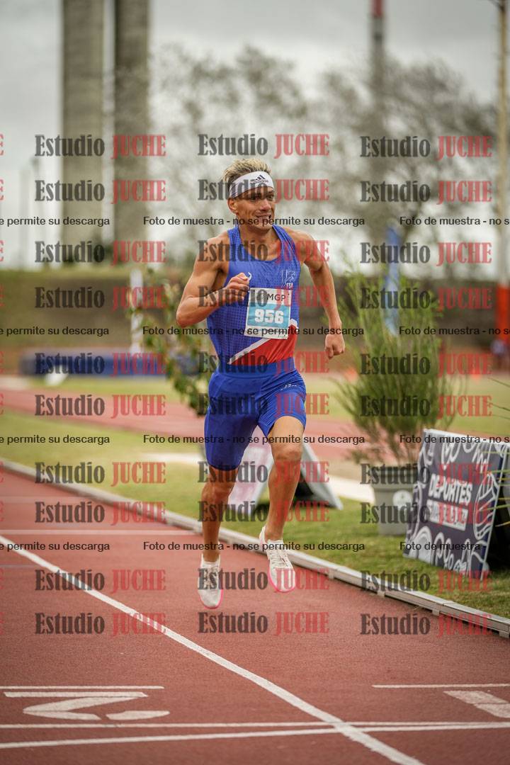 Fotos de los 3000 m con obstáculos de varones