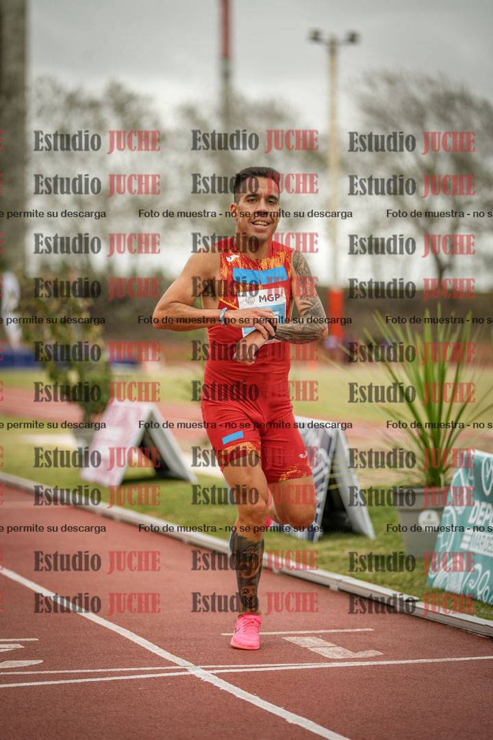 Fotos de los 3000 m con obstáculos de varones