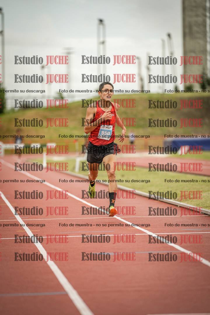 Fotos de los 3000 m con obstáculos de varones