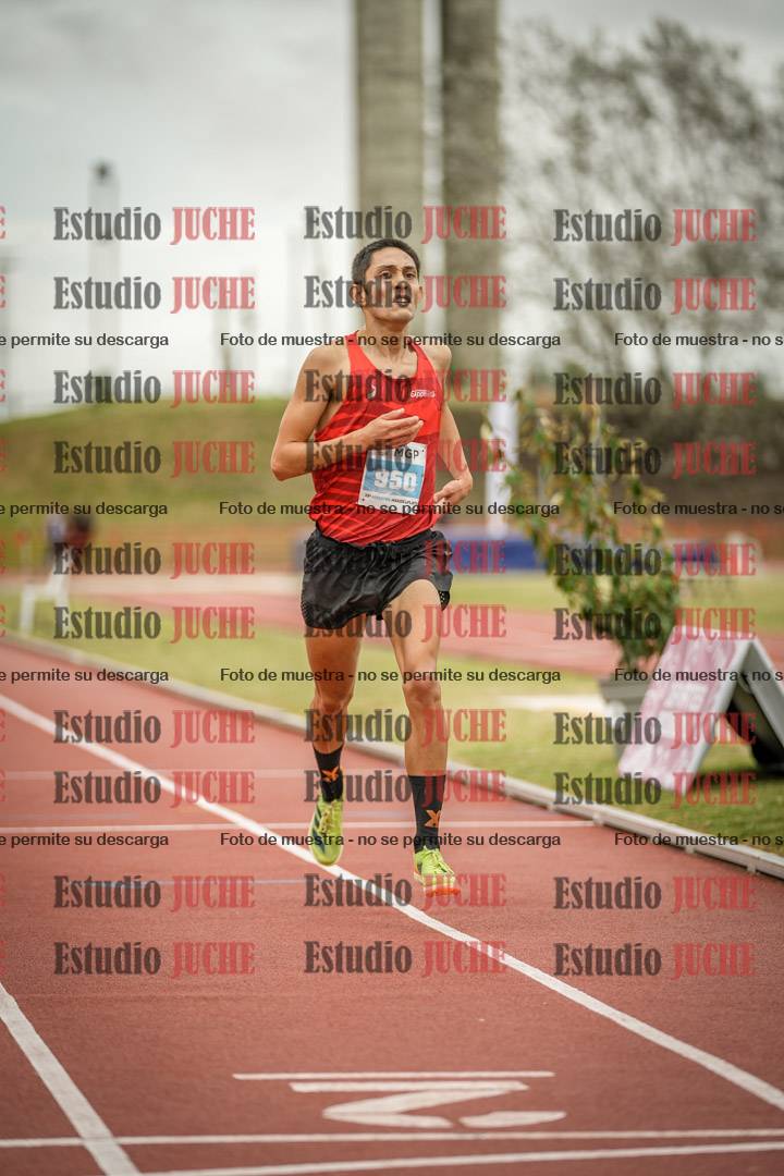 Fotos de los 3000 m con obstáculos de varones