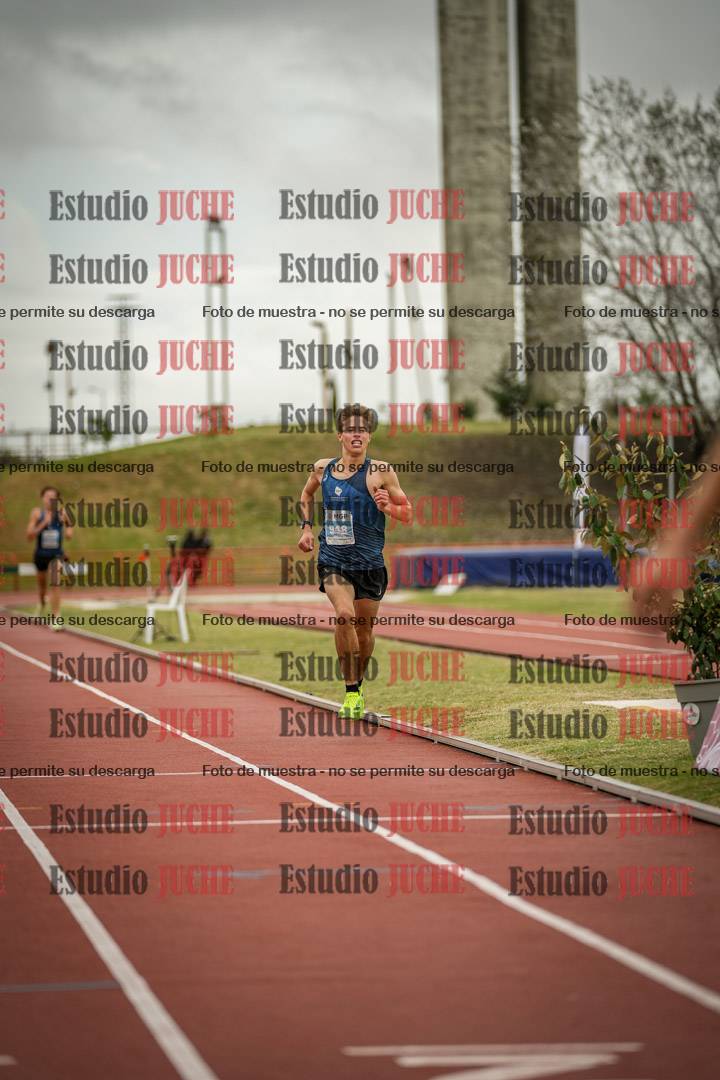 Fotos de los 3000 m con obstáculos de varones