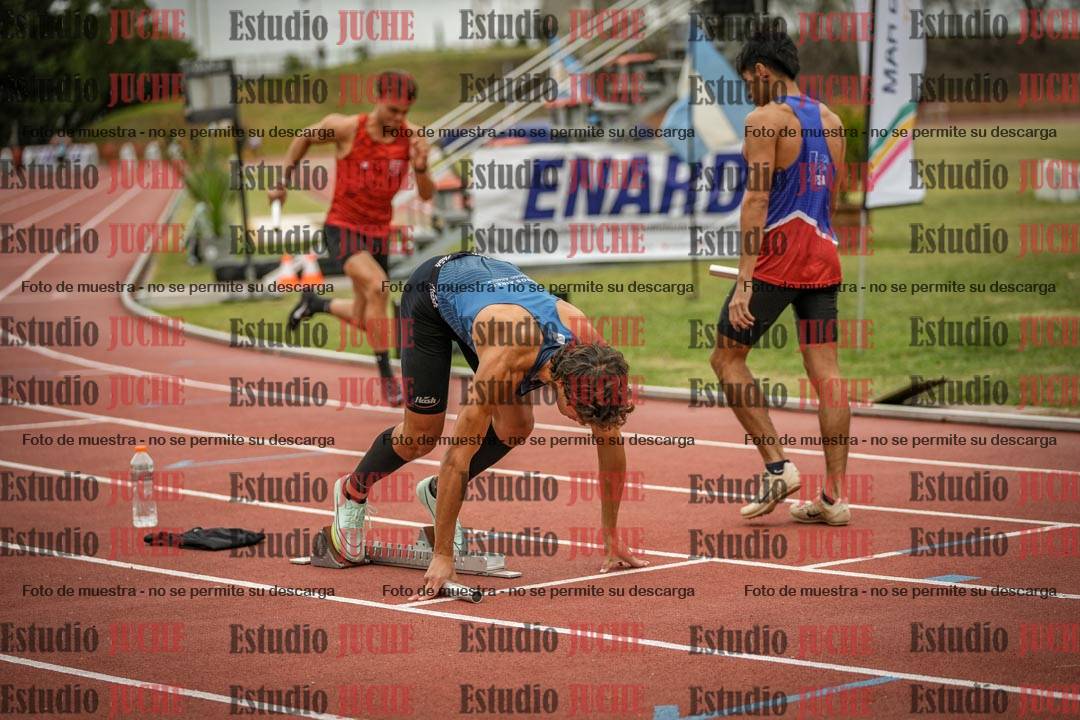 Fotos de las postas 4x100 m de varones