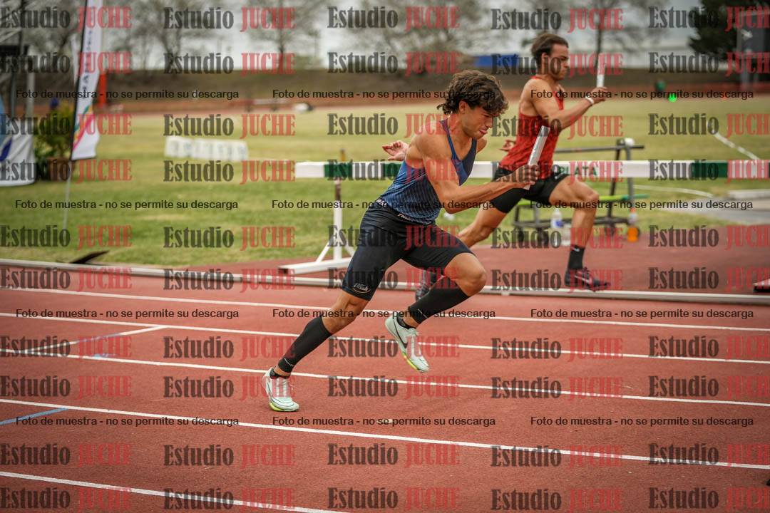 Fotos de las postas 4x100 m de varones