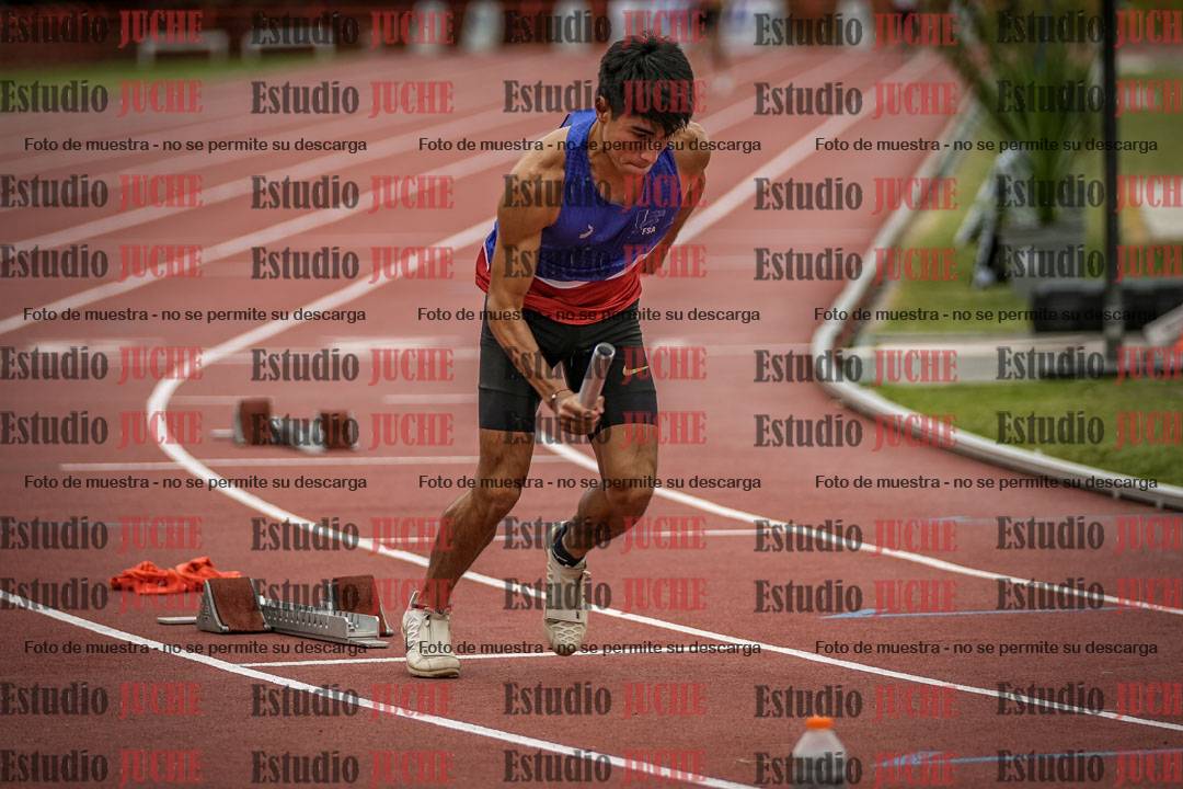 Fotos de las postas 4x100 m de varones