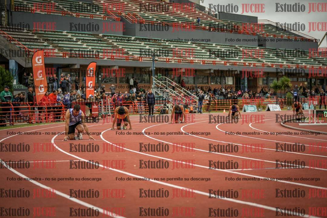 Fotos de las postas 4x100 m de varones