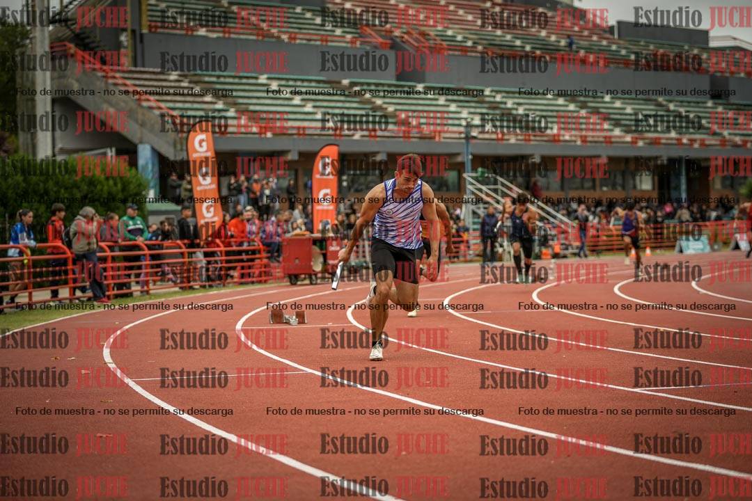 Fotos de las postas 4x100 m de varones