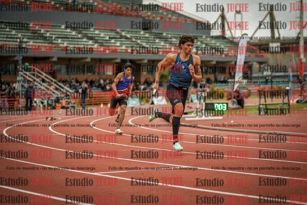 Fotos de las postas 4x100 m de varones