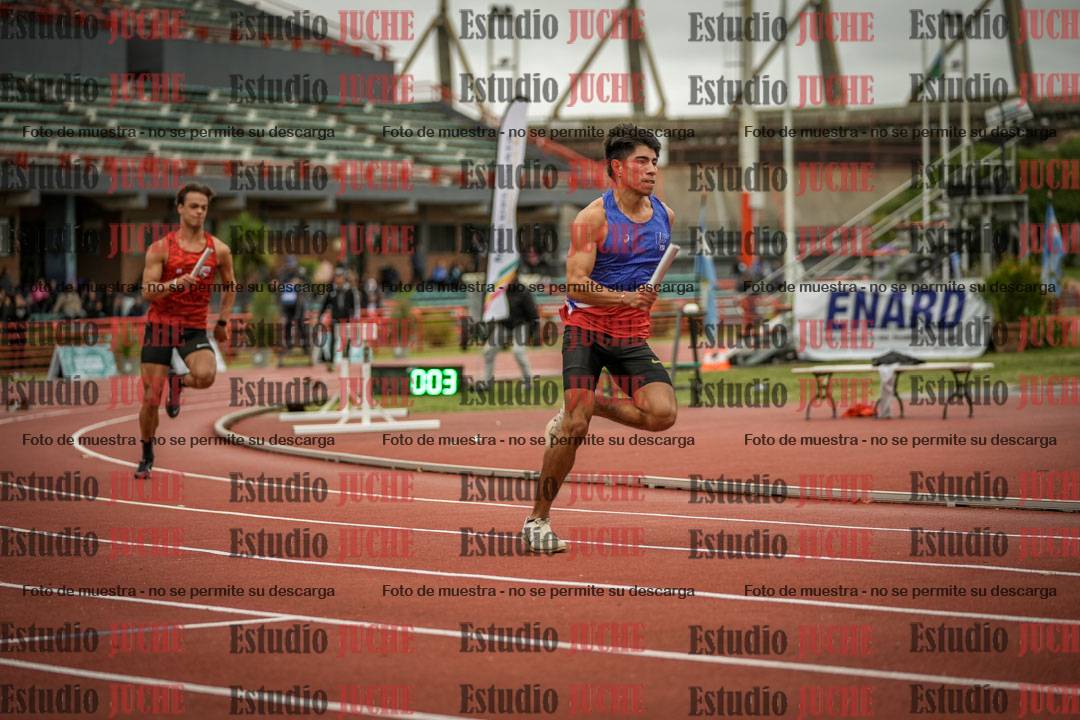 Fotos de las postas 4x100 m de varones