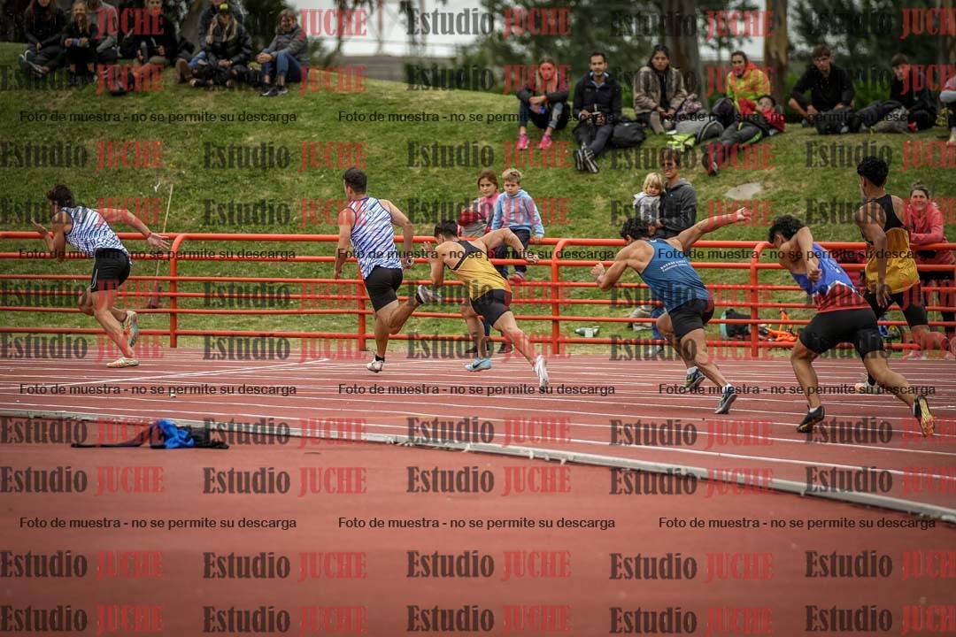 Fotos de las postas 4x100 m de varones